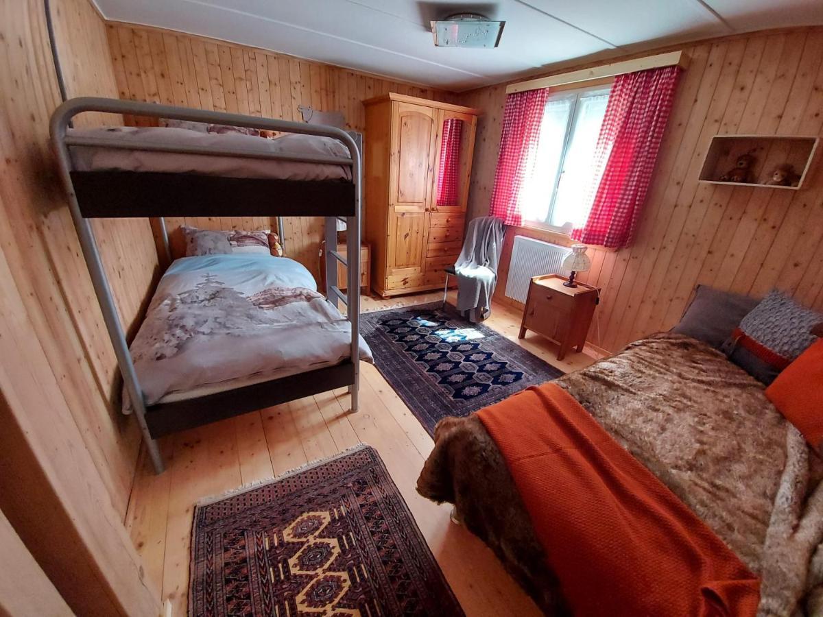 3. Im Nü-hus *